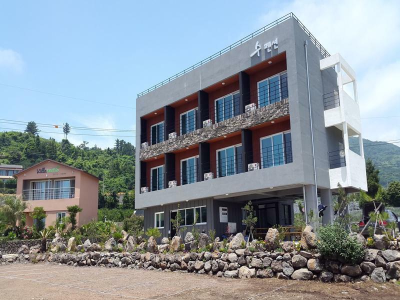 Jeju Soo Pension Сеогвипо Екстериор снимка