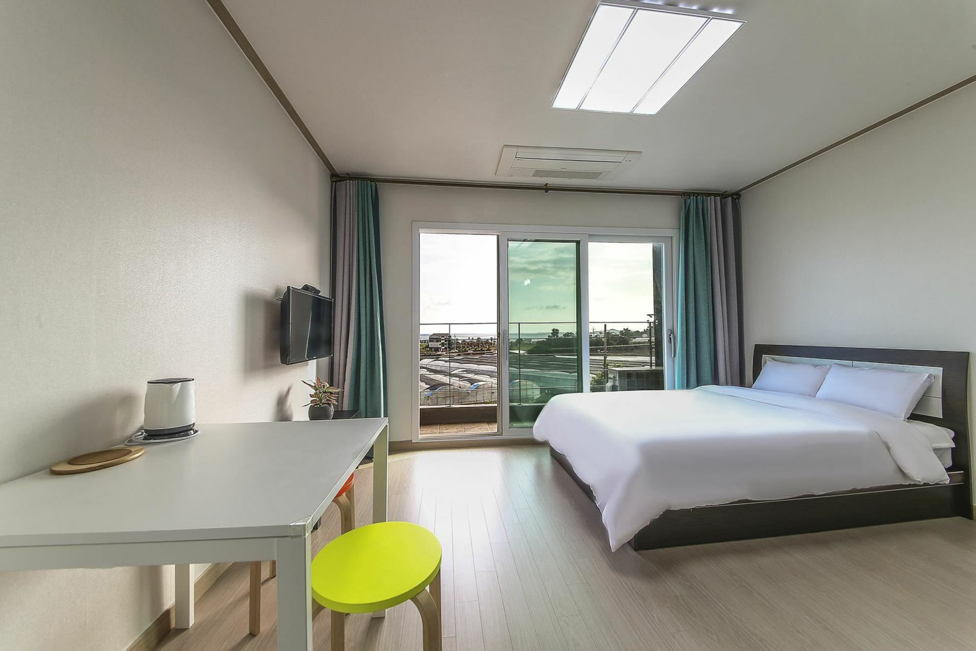 Jeju Soo Pension Сеогвипо Екстериор снимка